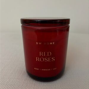 DW Home Red Roses candle